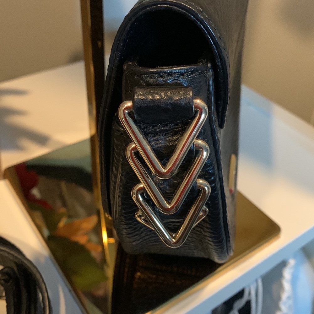 Rebecca Minkoff Black Leather Crossbody Bag in great Preloved condition - Picture 8 of 10